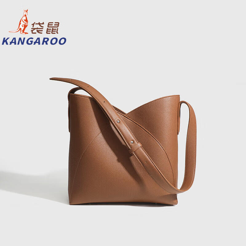 Kangaroo (KANGAROO) launches new niche design single shoulder crossbody bag commuting large capacity portable dual-use casual bucket bag simple and versatile coffee