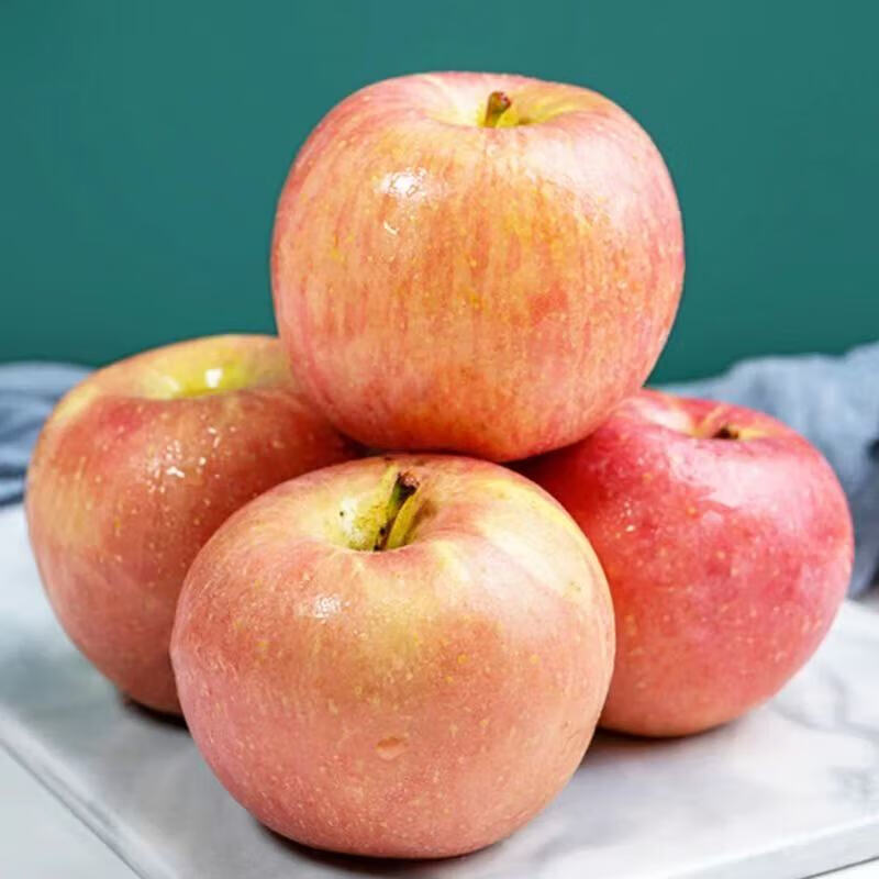 Aksu Rock Candy Heart-Chou Apple Crisp, Sweet and Juicy Aksu Apple 1 piece 70mm-79mm