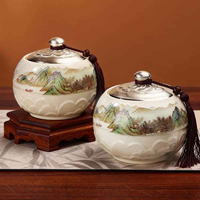 The first Jiangnan Green Tea Longjing Mingqian Special Grade 200g New Tea Shanchuan Chunyi Tea Gift Box Hangzhou Longjing High-end Gifts