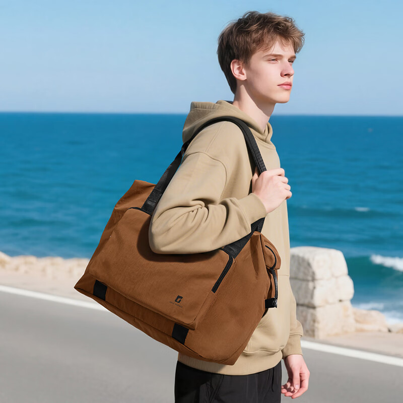 Golf (GOLF) lightweight foldable travel bag large capacity luggage bag men and women outdoor fitness sports bag business travel handbag