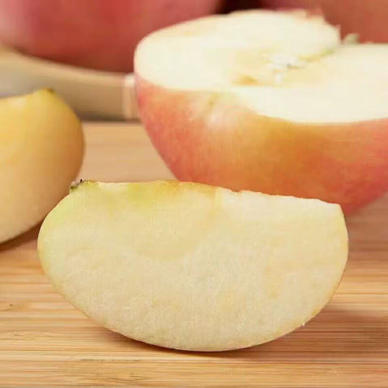 Shanxi Fuji Ugly Apple, Shanxi Red Fuji Yuncheng Apple, Linyi Fuji Film Bag, Fuji Crisp, Sweet and Juicy (70mm+), 6-8 pieces in box, 3 catties, tray