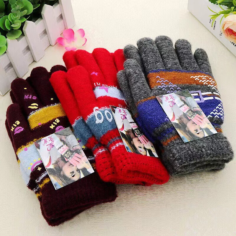 Motorcycle gloves double layer velvet thickened cold-proof warm gloves outdoor riding autumn and winter sports electric vehicle gloves mohair women's double layer random color one size fits all