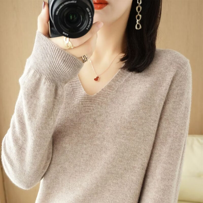 Playboy (PLAYBOY) 2026 new autumn and winter V-neck knitted sweater women's long-sleeved pullover bottoming shirt loose and simple inner wear slimming top official flagship haze blue L recommended 110-125 pounds