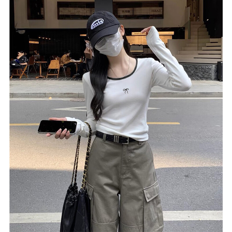 TonLion 2025 Autumn and Winter Women's Round Neck Collar Front Chest Pattern Long Sleeve Bottoming Shirt