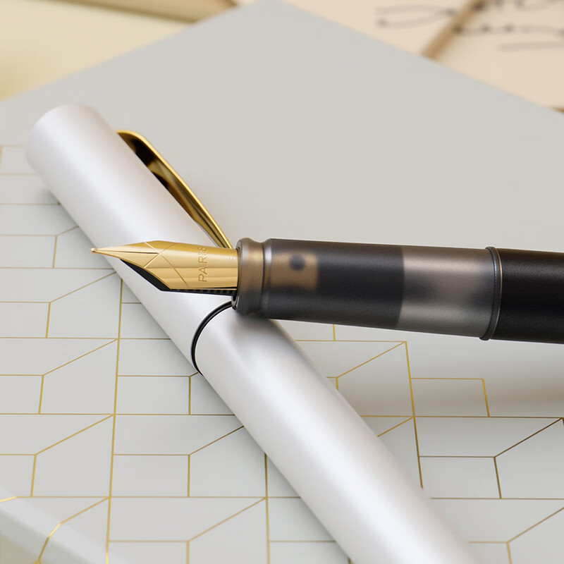 Parker Teacher's Day Gift Pen and Ink Pen High-end Cultural and Creative Gift Box Student Set Business Gift Customized Engraving Birthday Gift Gift Stationery Signature National Fashion Gift Box Souvenir (Special Offer) Wyatt Fritillaria Platinum Clip Ink Pen + Double Accessories Gift Box