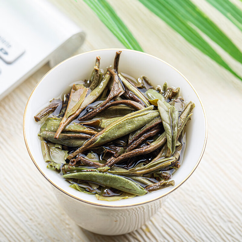 Zhang Yiyuan White Tea White Peony Tea Old Tree Tea New Year Tea Souvenir Gift Spring Festival Gift Special 50g Can