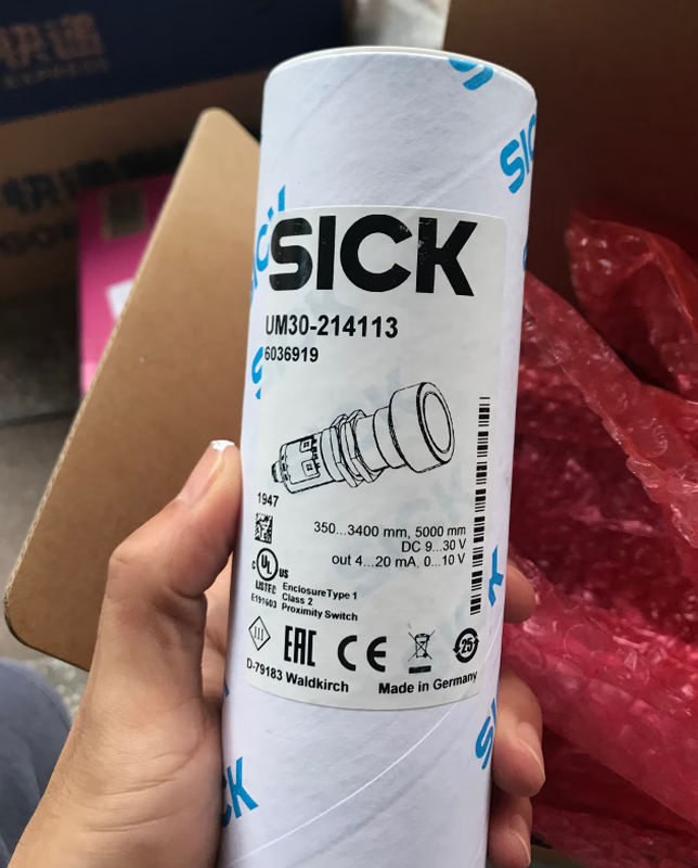 German ultrasonic sensor UM30-2131136036918 brand new original imported
