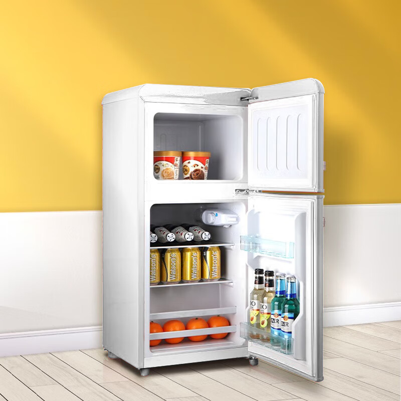 Chigo European-style retro small refrigerator first-class energy efficiency household small double-door refrigerator refrigeration freezing fresh-keeping colorful fashion office refrigerator breast milk mother and baby refrigerator 72A150D (ceramic white) retro double-door refrigerator