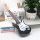 Jingqiao Kinder großer Größe spielen Jungen und Mädchen Simulation Ukulele Elektronische Gitarrenspielzeugmusik Anfänger Musikinstrument grenzüberschreitende A-Style Red E-Gitarre ~ String Sensing Battery Model
