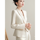 Autumn moonlight Yiren's autumn clothes are matched with a complete set of capable and elegant women's clothing with a small fragrant and goddess-like white suit suit. Off-white M