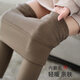 Modale Haifischhosen für Frauen, die den Herbst- und Winterstil mit samtdickten hohen Taille und Yoga-Leggings mit Hip-Basis-Yoga-Leggings mit einem schwarzen, haargefütterten Stil von 15122 geeignet sind.
