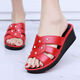 Chaoyunyue Les pantoufles à talons hauts pour femmes portent une maison épaisse à la mode maison non glissée Mother Soft Solen Social Talals Sandales 9854 Talons hauts Sole épaisse Pleffe blanche Sole épaisse taille 40 [Convient à la taille de 39 pieds]