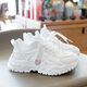 Marque Broken-taille Girls and Children 2025 Summer New Dad Chaussures de taille moyenne Chaussures blanches pour enfants Chaussures de course Printemps et d'été Chaussures pour enfants minces filles Mesh chaussures respirantes