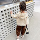Mädchen modischer Anzug Frühling und Herbst 2025 Neue Kinderkleidung 4-6 Jahre altes Mädchen Cartoon Patch Sweatshirt 2 Ausschalten weiß 120