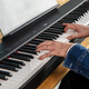 Yamaha (Yamaha) Elektrisches Klavier P225B/Why Professional 88-Key-Hammer-Erwachsene Home Home Smart tragbare elektronische Piano P225B Schwarzer Standard + Custom Holzrahmen drei Pedale