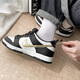 耐克（NIKE）板鞋女鞋2025新款夏季Dunk Low低帮轻便运动鞋时尚透气休闲鞋 DH9764-001黑白小熊猫金银勾 38.5