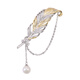 Suitable for middle leaning, fashionable tassel style feather brooch, high-end women's all-match small fragrant style pearl suit corsage, golden water drop feather 7.0*1.8cm