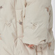 Jnby von Jnby Jiangnan Stoff Kinderkleidung Winterkleidung Jungen und Mädchen Lange Down Jacket mit Kapozen Stickmuster Kinder 1N0C13601 056 kaltgrau 120 cm