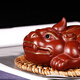 Yuyi Pavilion is a great gift. Yixing purple sand tea pet ornaments can be used to raise handmade tea and play with to attract wealth. The little brave is powerful in all directions. The gold-painted Dahongpao
