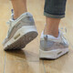 耐克（NIKE）休闲鞋女鞋2025新款夏季AIR MAX 90减震跑步鞋运动鞋DM9922-003 DM9922-103白色雾霾蓝 36.5