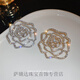 QUAMER Craft Camellia Flower Brooch Women's Design Niche Temperament Suit Pin 2024 Gold