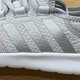 Adidas Chaussures féminines Summer Nouveaux baskets respirantes d'un pied Chaussures de course confortables Chaussures décontractées légères hp6228 36,5