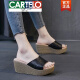 卡帝乐鳄鱼（CARTELO）高档凉拖女夏2025新款镂空坡跟一字拖真皮松糕底外穿厚底高跟拖鞋 A6210白色 40