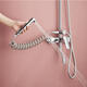 Huida Badezimmer Zwei-teiliger Paket Jet Siphon Wassersparend und Verlangsamung der Toilettenabdeckung Integrierte Toilettendusche 6218 Toilette + 5511-P01CP Dusche 400 Grubenentfernungsfabrik Direktlieferung National Joint Insurance