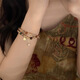 Lemiao Bracelet à double couche Bracelet Luxury Luxury Retro Bracelet Niche Design Simple Hand Bijoux Style pour femmes A679-1 Bracelet en perles de couleur double couche B01-303