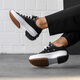 Converse Converse New Run Star Wanderung Ochsen und Frauen lässige dicke Sohle erhöhte Leinwandschuhe 168816C Schwarz und Weiß 38.5