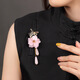 Ancient sayings, modern style brooch, pink corsage, Chinese style cheongsam pendant pin, women's sweater accessories, flowers, high-end luxury retro temperament