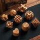 Liuxia Luban Lock 10-15 Jahre altes Set von Kongming-Lock-Buchen-Leichen- und Zapfenentwicklung intellektuelles Spielzeug pädagogischer Kinder und Studenten [High-End-Geschenk] Holzbox a