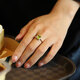 GEM STONE KING 1.8 carat green peridot ring, single inlaid with 925 silver colored gemstones for women, a Valentine's Day gift for your girlfriend, US No. 5