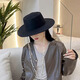 YWZR French Hepburn style pearl chain imitation wool top hat women's autumn and winter retro flat top jazz hat large brim felt hat black multi-chain grooved imitation wool adjustable