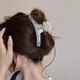 Sakura fi französischer Polka Punkt Großes Acetat Rückenkopf Haarnadel für Frauen 2024 Neues High-End-Sinn für das Temperament Hai Haartuppe Weiß gebogen
