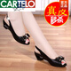 卡帝乐鳄鱼（CARTELO）断码真皮女鞋鱼嘴凉鞋女夏季中跟粗跟皮鞋舒适妈妈鞋 杏色 37