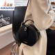 Kangaroo Textur Mode Crossbody kleine runde Tasche für Frauen 2024 Herbst Neue Vielseitige Retro -Handtasche Single Schulter Crossbody Bag Beige Weiß