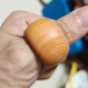 Jiang Jinyue Ring Cliff Cypress Ring Nine Dragones tocando Pearl Indonesian Men's Large Ring Palace Retro Wood Wood Grabado SN6626 Hui'an Agarwood Nine Dragones tocando el anillo de perlas (venta caliente)