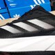 Adidas Casual Chores Chaussures masculines 2025 Nouveau Summer Low Top Sports Chaussures Mesh Breathable Light Shoes Absorbing Running Shoes ID9849 Black and White 43