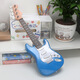 Jingqiao Kinder großer Größe spielen Jungen und Mädchen Simulation Ukulele Elektronische Gitarrenspielzeugmusik Anfänger Musikinstrument grenzüberschreitende A-Style Red E-Gitarre ~ String Sensing Battery Model