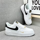 AJ Site Web officiel 丨 Brand Code Break 丨 Chaussures pour hommes Air Force No. 1 Chaussures de hauteur intérieure pour les chaussures pour hommes et femmes pour hommes, blancs, noirs et or 41 (255 mm)