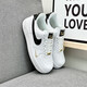 AJ Site Web officiel 丨 Brand Code Break 丨 Chaussures pour hommes Air Force No. 1 Chaussures de hauteur intérieure pour les chaussures pour hommes et femmes pour hommes, blancs, noirs et or 41 (255 mm)