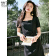 She enjoys a short-sleeved dress with a woman's neck temperament and a versatile little black dress in summer high-waisted slim dress T52Q010
