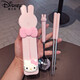 Disney Cartoon niedliche Löffel-Stäbchen-Set 304 Edelstahl tragbares Geschirr für Kinder und Schüler für eine Person, dreiteiliges Set von Little White Rabbit-Tablow (mit dreidimensionalem Aufkleber)