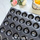 Internet celebrity butter-baked rice cake mold chestnut madeleine baking pan 40-piece chestnut baking pan baking non-stick oven 40-line butter chestnut baking pan no 2 points 1 kg
