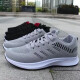 2025 Zapatos para hombres de primavera y verano New Men's Mesh al aire libre al aire libre Versátiles Versátiles Run-Up Sports Sports 212 Gray 42