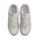 Nike (Nike) Luftwaffe Nr. 1 Frauenschuhe 25 neue Luftwaffe 1 kleine Hakensport- und Freizeitschuhe weiße und grüne Frauenbrettschuhe IB3881-001 38