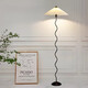 La lampe de piste XMSJ salon canapé chambre à coucher lampe de chevet de lit d'atmosphère lampe nordique palissée décorative verticale lampe lumineuse source 1396-noir 12w-trois couleurs