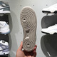Nike (Nike) Frauen 2025 Sommer Neue Airforce1'07 Fashion Classic Sneakers IB3881-001 IB3881-001 Phantom Grau/Lichtknochenfarbe/Licht 37.5