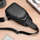 Kangaroo Herren-Crossbody Chest-Tasche echte Leder-Leder-Kopfschicht Kuhleder Leder One-Shoulder Lederbeutel Herren Ins Small Cross Bag Boy's Chest Bag Black 7029 Real Leder